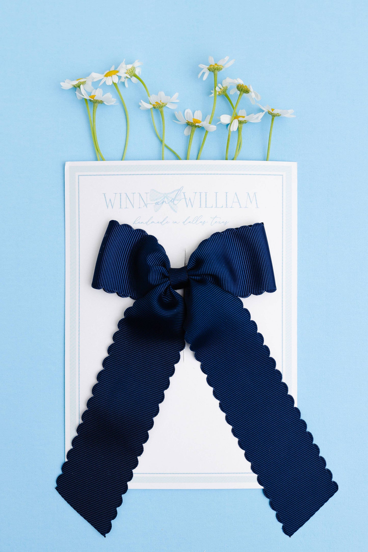 Scalloped Long-tail Bow: Red / Medium