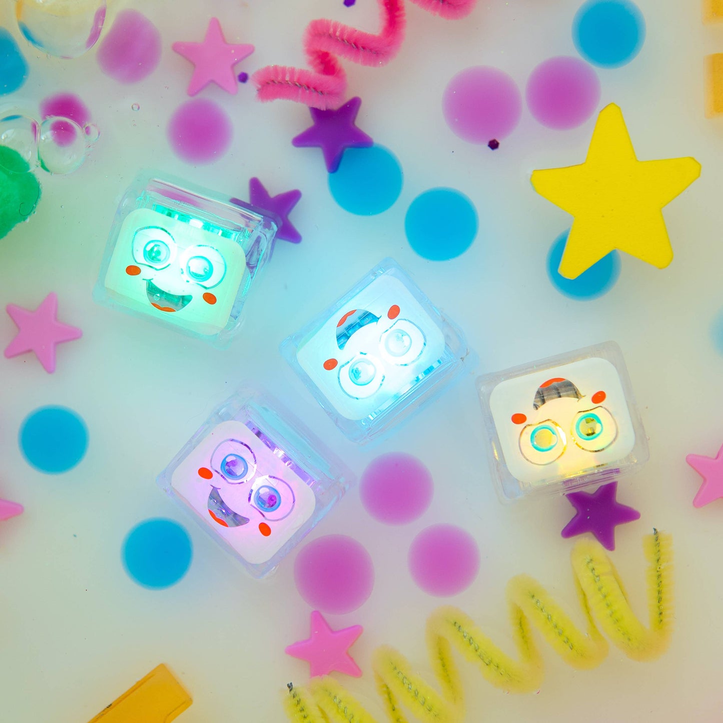 Glo Pals Light-Up Cubes Party Pal (multi-color)